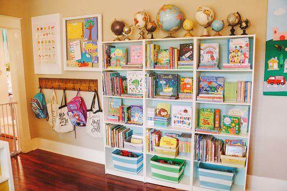 5 Tips Menata Lemari Buku Untuk Perpustakaan Kecil Di Rumah